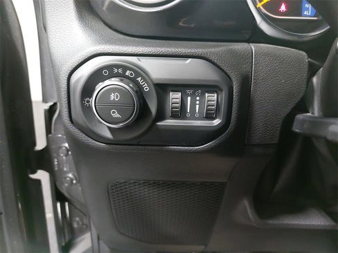 Used 2022 Jeep Gladiator Sport image 25