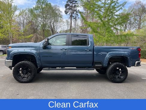 Used 2024 Chevrolet Silverado 2500 LT w/ Convenience Package image 3