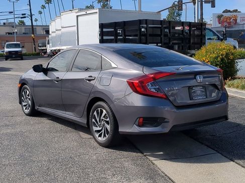 Used 2016 Honda Civic EX image 4