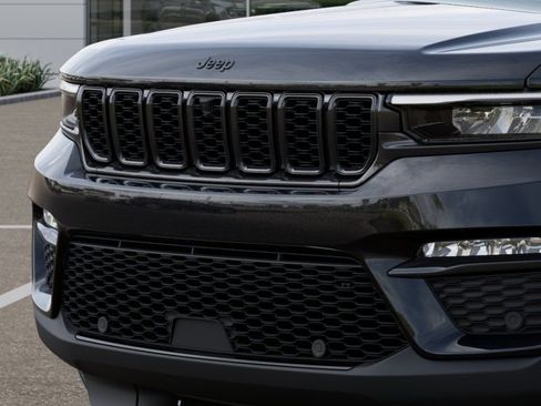New 2025 Jeep Grand Cherokee Limited w/ Luxury Tech Group II AWD/4WD image 12