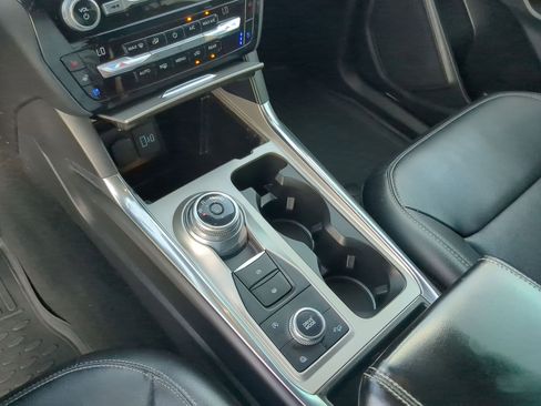 Used 2021 Ford Explorer Limited image 20