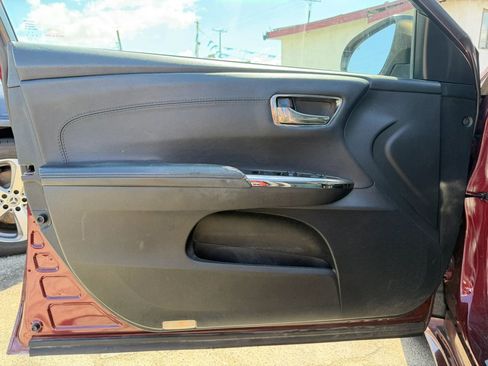 Used 2015 Toyota Avalon XLE Premium image 9