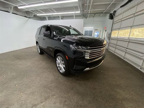 Used 2024 Chevrolet Tahoe High Country w/ Premium Package image 8