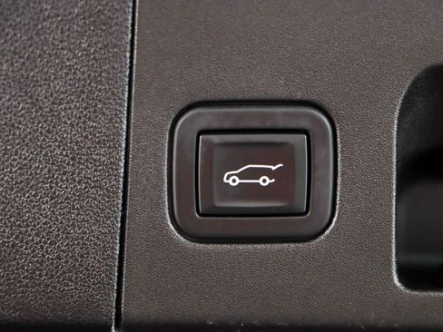 Used 2023 Cadillac XT5 Sportv image 32