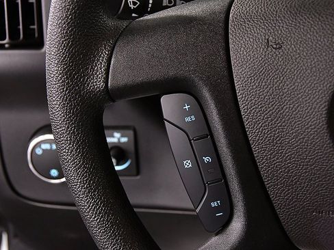 Used 2025 Chevrolet Express 3500 LT w/ LT Preferred Equipment Group image 16