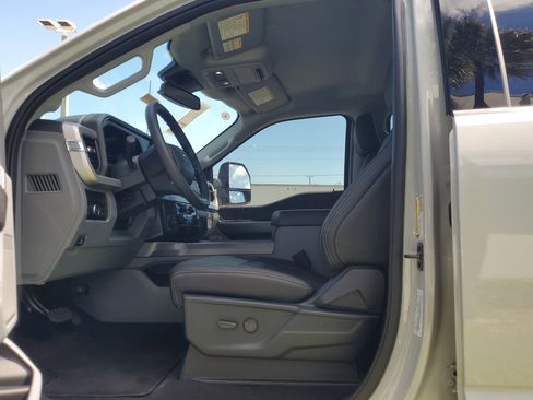 New 2026 Ford F250 XLT w/ XLT Premium Package image 17