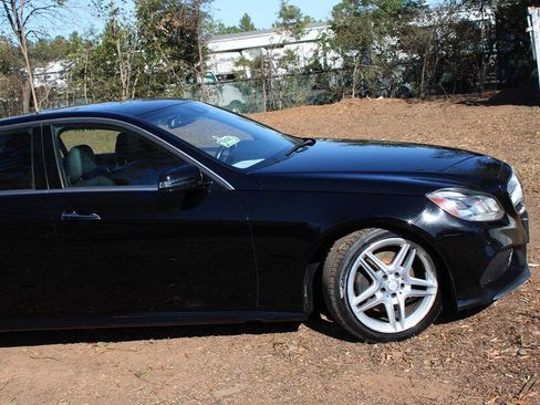 Used 2014 Mercedes-Benz E 350 E 350 Sport 4MATIC AWD 4dr Sed image 4
