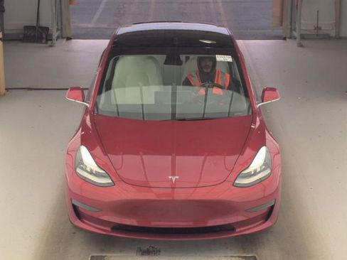 Used 2020 Tesla Model 3 Long Range image 2