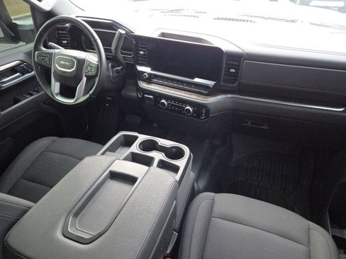 Used 2025 GMC Sierra 2500 SLE w/ SLE Value Package; image 29