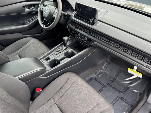Used 2023 Honda Accord LX image 32