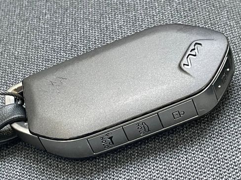 Used 2025 Kia K4 LXS image 22