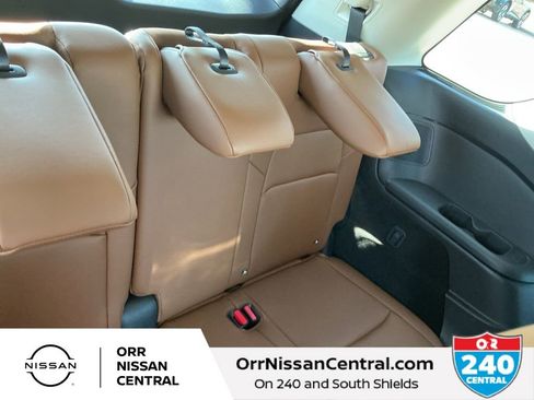 New 2026 Nissan Pathfinder Platinum image 13