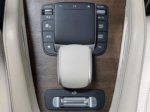 Used 2022 Mercedes-Benz GLS 450 4MATIC image 35