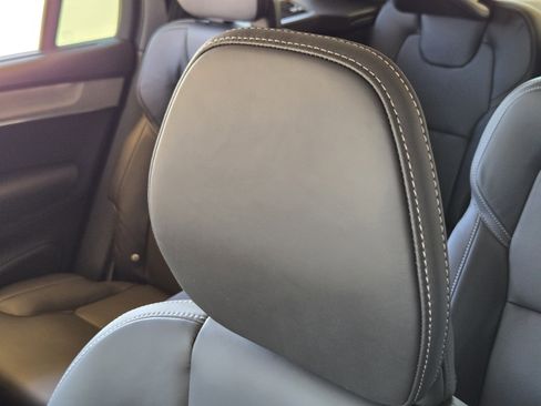 New 2026 Volvo XC90 B6 Ultra image 17