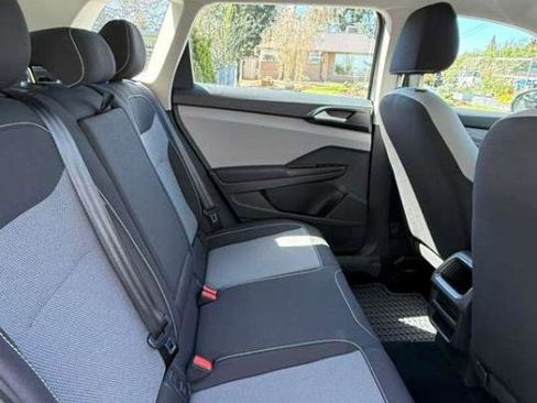 Used 2023 Volkswagen Taos S FWD image 7