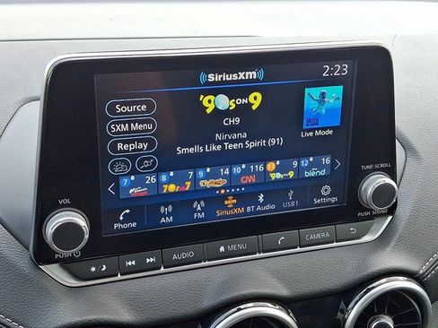 Used 2025 Nissan Sentra SV FWD image 16