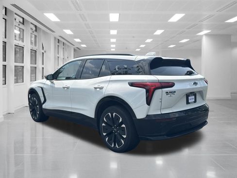 Used 2024 Chevrolet Blazer EV RS RWD image 7