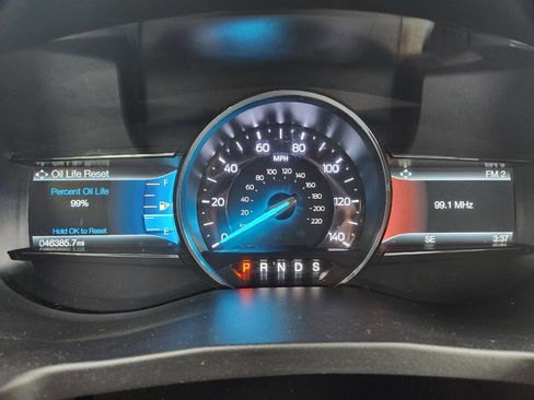 Used 2019 Ford Explorer XLT w/ Equipment Group 201A image 11