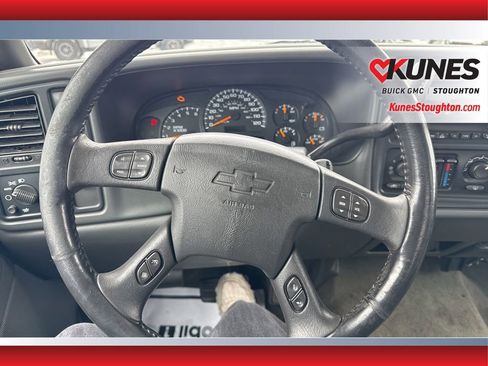 Used 2005 Chevrolet Silverado 2500 LS image 24