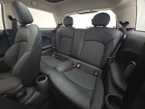 Used 2024 MINI Cooper S FWD image 25