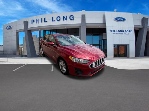 Certified 2019 Ford Fusion SE FWD image 9