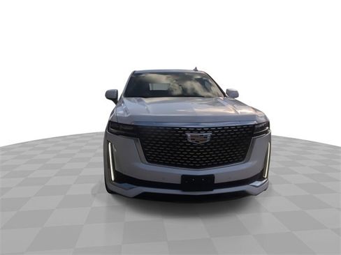 Certified 2022 Cadillac Escalade Premium Luxury w/ Performance Package image 4