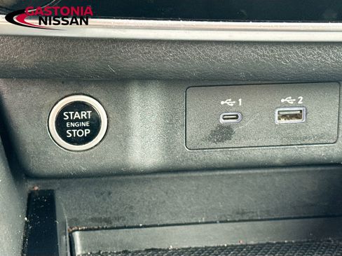 Used 2021 Nissan Rogue S image 25