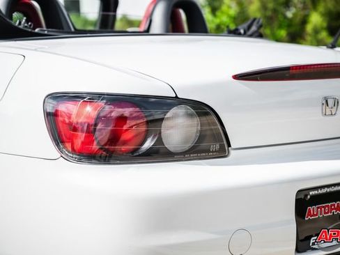 Used 2001 Honda S2000 image 52