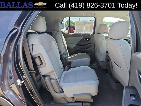 Used 2020 Chevrolet Traverse LT FWD image 28
