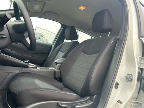 Used 2025 Nissan Leaf S FWD image 20