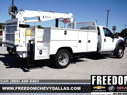 Used 2015 Ford F550 4x4 Regular Cab Super Duty image 7