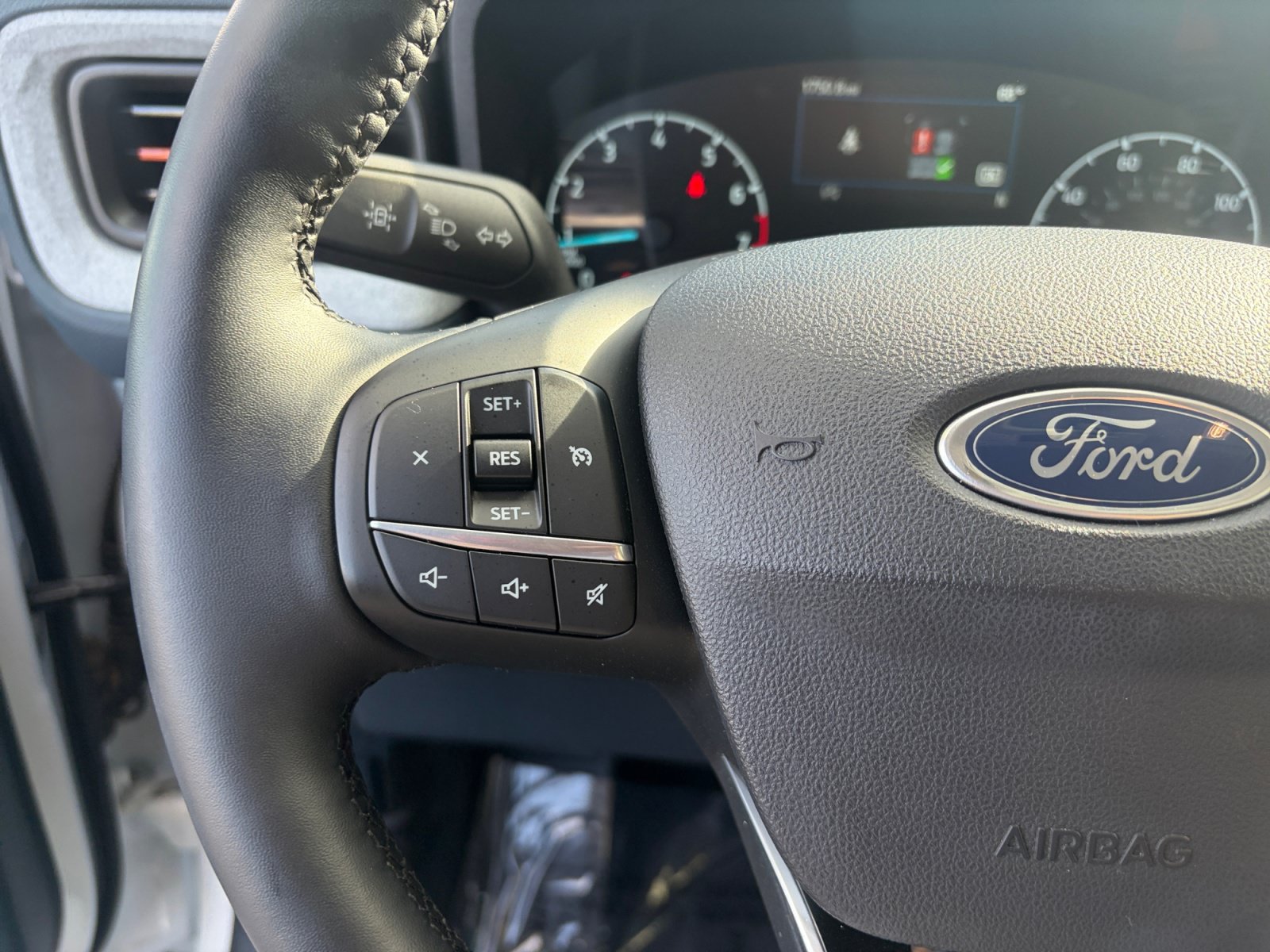 Used 2024 Ford Maverick XLT w/ XLT Luxury Package AWD/4WD image 10