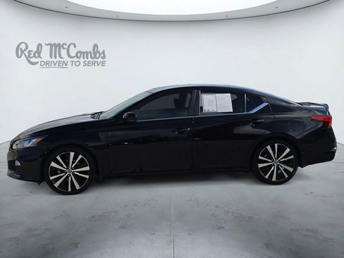 Used 2019 Nissan Altima 2.5 SR FWD image 2