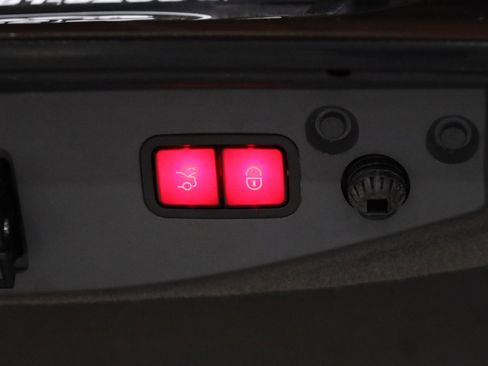 Used 2007 Mercedes-Benz SL 550 image 33