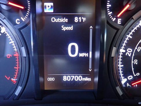 Used 2022 Toyota 4Runner SR5 Premium AWD/4WD image 29