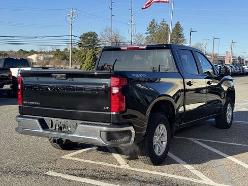 Used 2025 Chevrolet Silverado 1500 LT AWD/4WD image 4