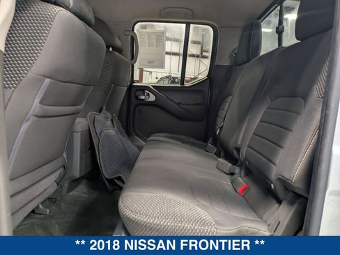 Used 2018 Nissan Frontier PRO-4X image 14