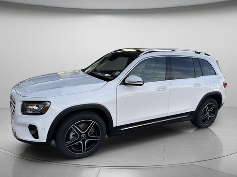 New 2026 Mercedes-Benz GLB 250 GLB 250 image 3