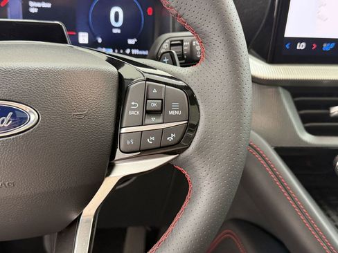 Certified 2025 Ford Explorer ST image 31