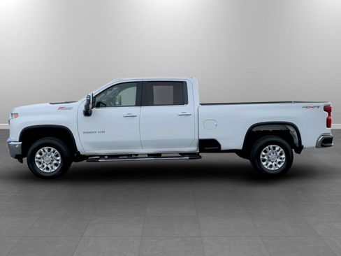 Used 2021 Chevrolet Silverado 3500 LTZ w/ LTZ Convenience Package AWD/4WD image 4