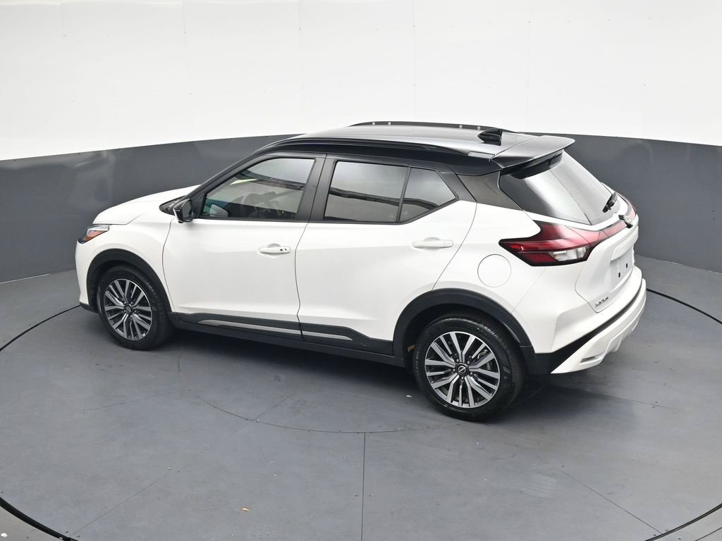 Certified 2024 Nissan Kicks SR FWD image 29
