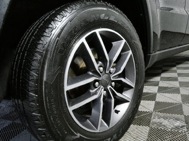 Used 2019 Jeep Grand Cherokee Limited AWD/4WD image 27