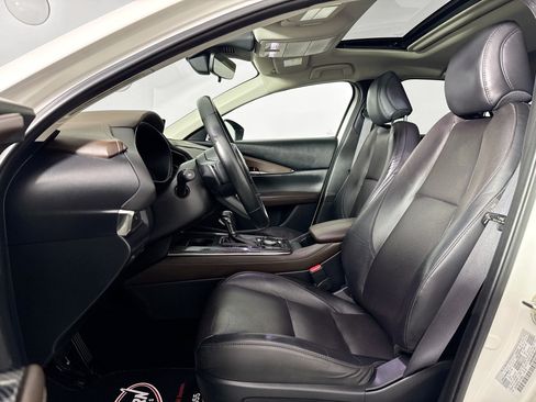 Used 2020 MAZDA CX-30 AWD w/ Premium Package image 16