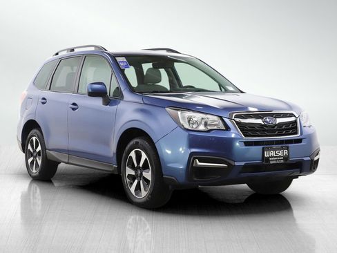 Used 2018 Subaru Forester 2.5i Premium w/ All-Weather Package image 7