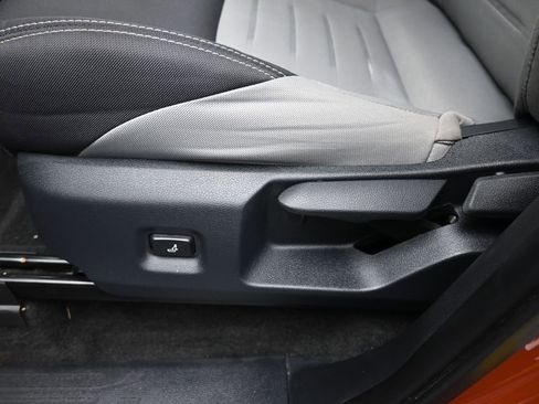 Certified 2025 Toyota Tacoma TRD Off-Road image 7