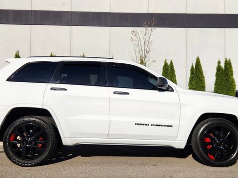 Used 2018 Jeep Grand Cherokee Altitude image 5