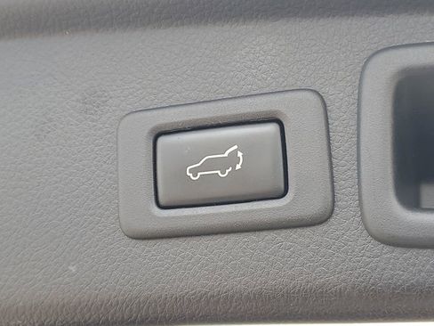 Used 2014 Subaru Forester 2.5i Touring image 9