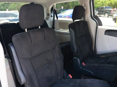 Used 2014 Dodge Grand Caravan SE w/ Quick Order Package 29E SE FWD image 31