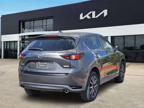 Used 2018 MAZDA CX-5 Touring w/ Preferred Equipment Package FWD image 5