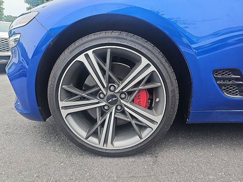 Used 2025 Genesis G70 2.5T w/ Sport Prestige Package RWD image 8